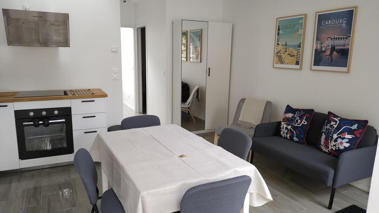 Charmant Et Lumineux Logement, Au Coeur De קאבורג מראה חיצוני תמונה